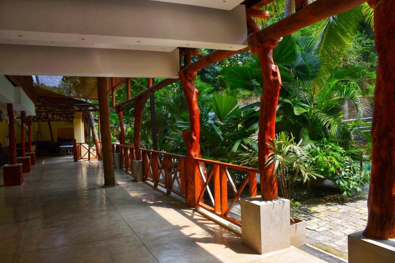 Udf Nature Villa Kandy Exteriör bild
